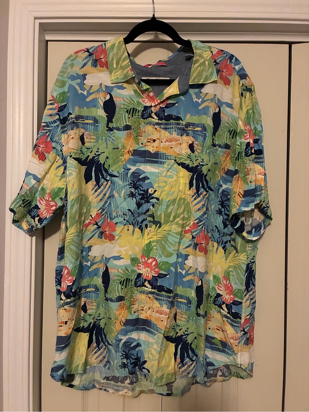 Tommy Bahama Multi-Color Tropical Print Short-Sleeve Button-Down